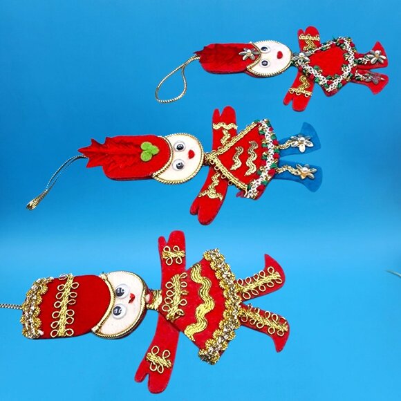 Vintage Red Felt Toy Soldier Ornaments w/ Googly Eyes & Gold Trim 1960s v3 - Picture 8 of 11